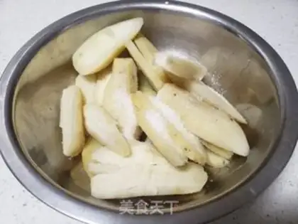 Make Potato ashball step 2