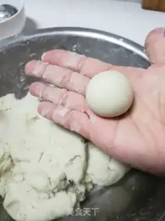 Make Potato ashball step 7