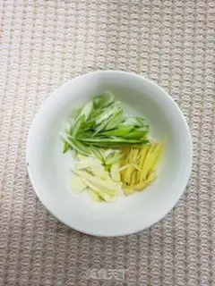 Make A fan of peppers step 2