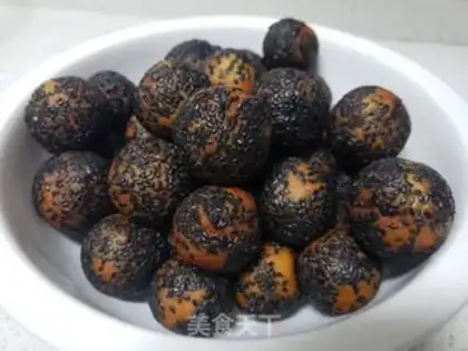 Make Potato ashball step 16