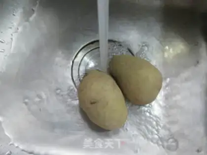Make Spuds and potatoes step 1