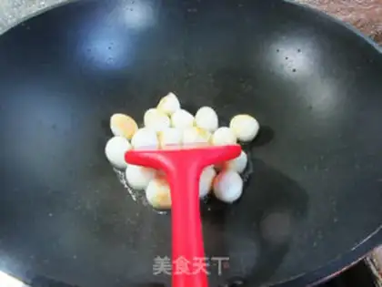 Make Tiger-skinned quail radish step 1