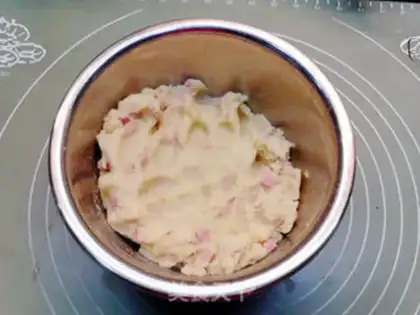 Make Blue pepper ham and sausage potatoes step 5