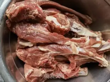 Make Hands on lamb chops step 0