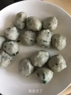 Make Beefish balls, pea soup step 1