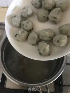 Make Beefish balls, pea soup step 4