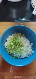 Make Slipping mushroom noodles step 6