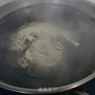 Make Onion chicken meatball noodles step 2