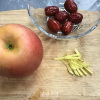 Make Red-tree apple ginger tea step 0