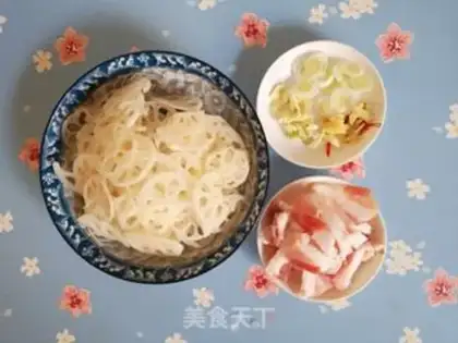 Make Five bouquets and slices step 1