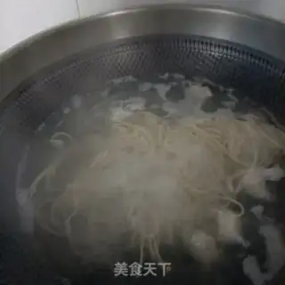 Make Onion chicken meatball noodles step 5