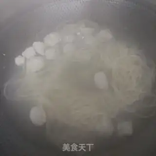 Make Onion chicken meatball noodles step 7