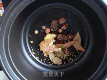 Make Red beef noodles step 4