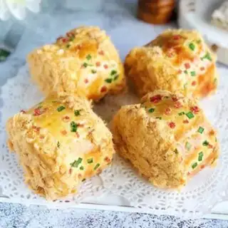 Make Onion pine rolls step 12