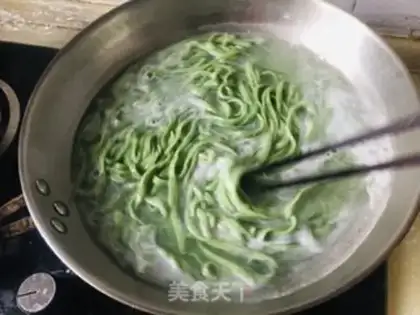 Make Spicy spinach noodles step 7