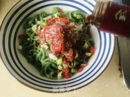 Make Spicy spinach noodles step 11