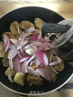 Make Squirty omelet onions step 5