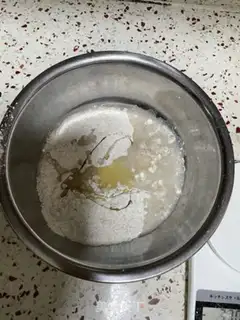 Make Egg-bread step 0
