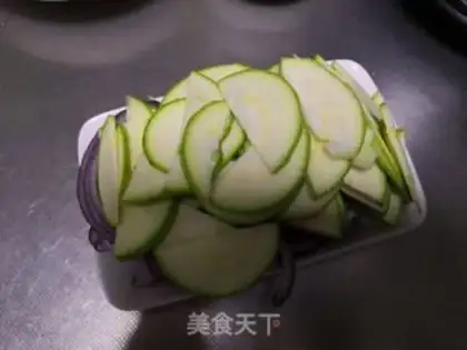 Make Sailor fried onions step 0