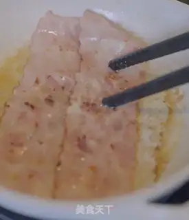 Make Bacon egg rolls step 1