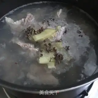 Make Clean up the radish steak soup step 1