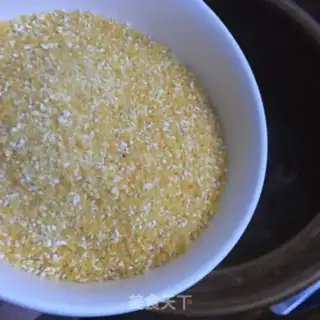 Make Spicy corn congee step 2