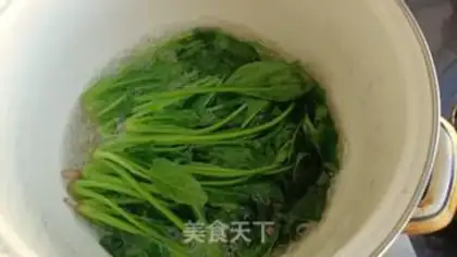 Make A purple cabbage fan step 1
