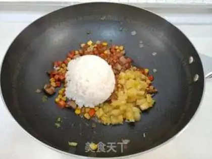 Make Pineapple rice step 5