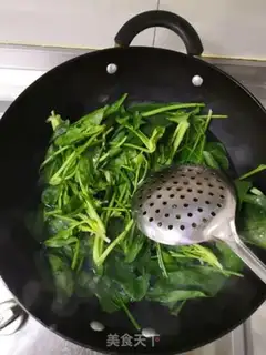 Make Scorch spinach step 1