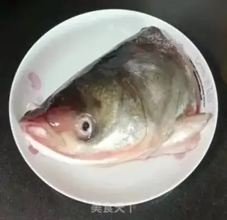 Make Scratch the fish head step 0