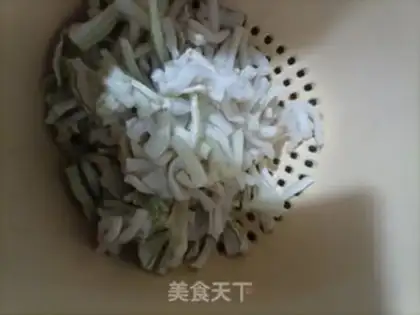Make Rhodish and sprouts step 0