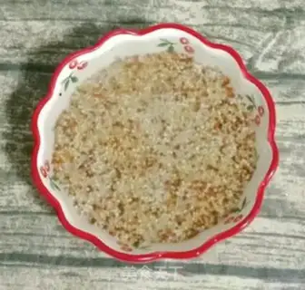 Make Quinoa silver ear pumpkin porridge step 3