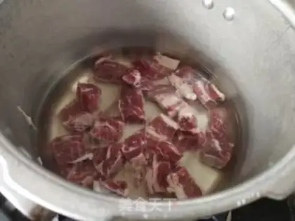 Make Korean sauerkraut knife step 1
