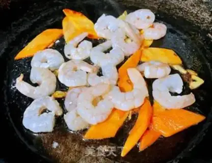 Make Orchid almonds, mushrooms, lumber shrimp step 5