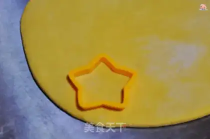 Make Star buns step 2
