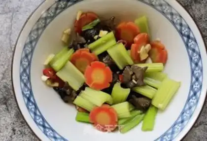 Make Carrot celery with sea cucumber step 8