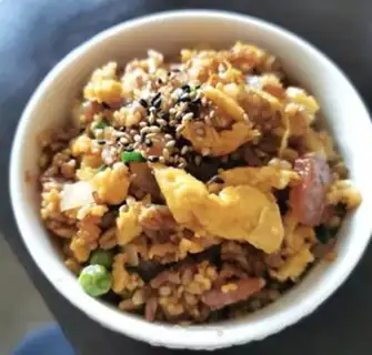 Make Weenie egg fried rice step 12