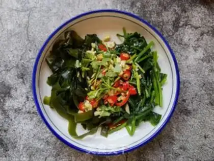 Make Little seaweed spinach step 6