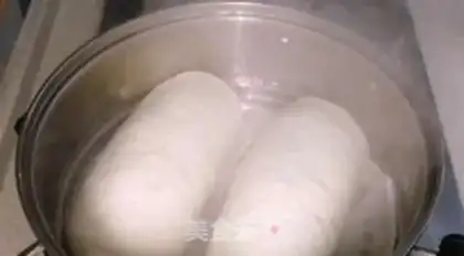 Make A meat dragon roll step 17