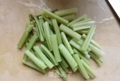 Make Celery sausage step 0