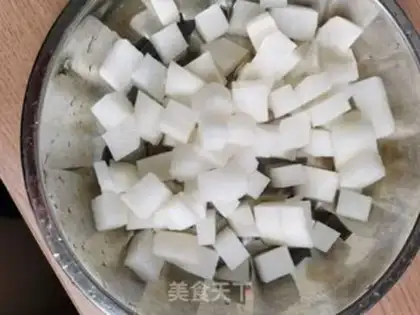 Make The meat radish rice step 2