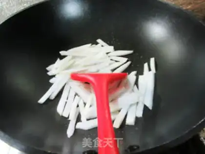 Make Shrimp eggs and radish soup step 4
