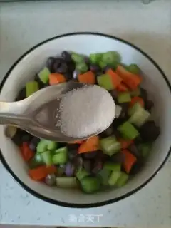 Make Celery with peanuts step 3