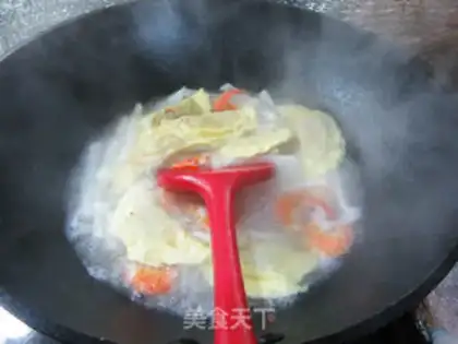 Make Shrimp eggs and radish soup step 6
