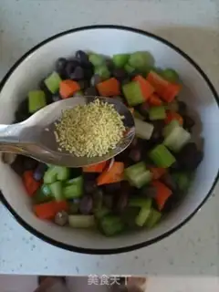 Make Celery with peanuts step 4