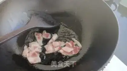 Make A fan with green beans step 3