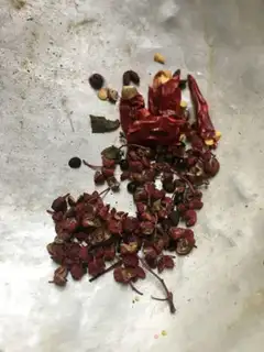 Make Spicy shrimp step 1