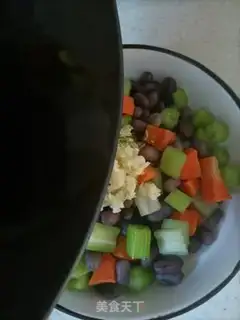 Make Celery with peanuts step 10