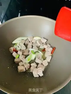 Make Curry beef stew potatoes step 2