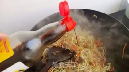 Make A fan with green beans step 8
